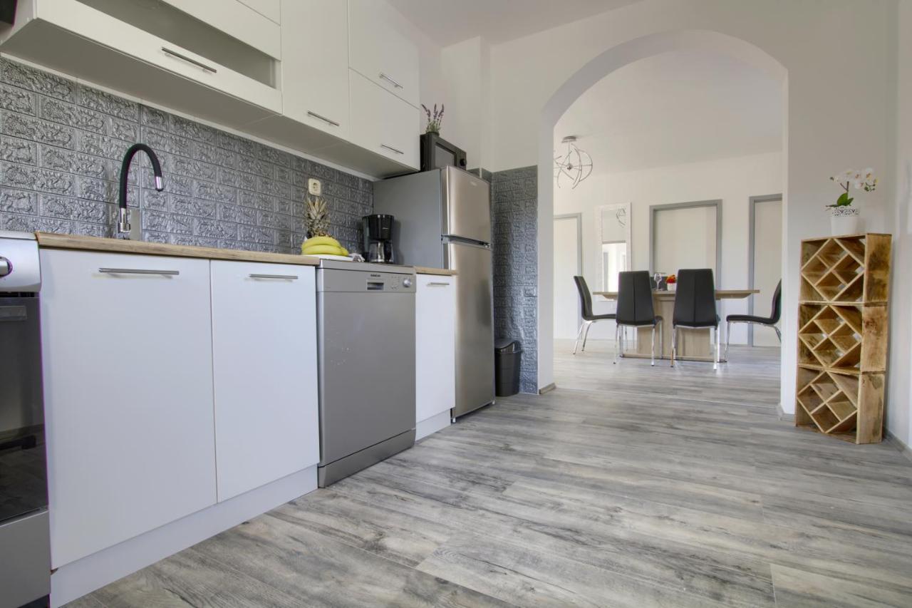 Apartments Villa Mihaela Banj Exterior foto